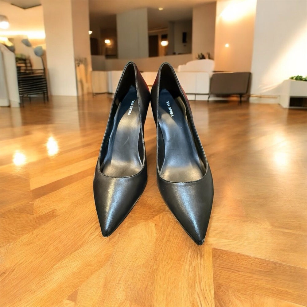 Via Spiga Black Pointed Toe Heels